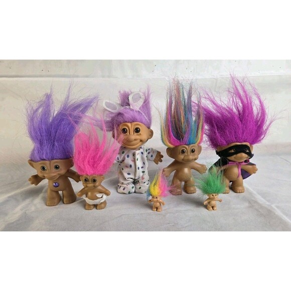 7 Vintage 90s TROLL DOLLS Figures RUSS Ace 1-5" Rainbow-Mini-Bunny-Mask/Cape LOT - Picture 1 of 16
